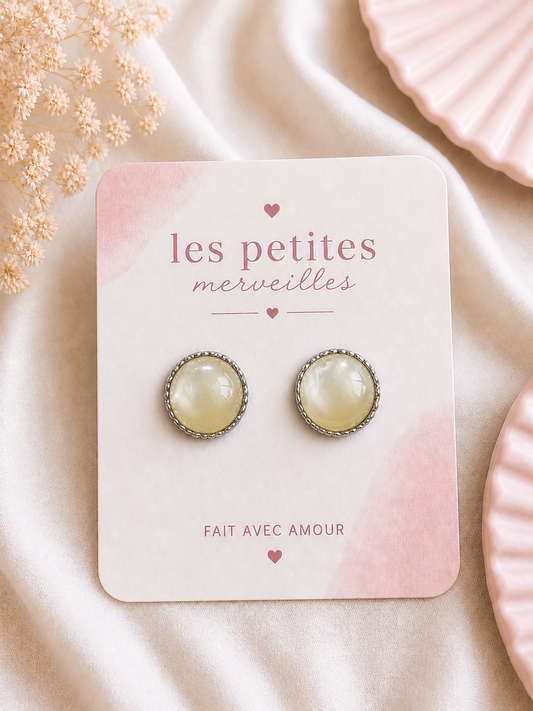 Boucles d’oreilles Perle vanille 🤍